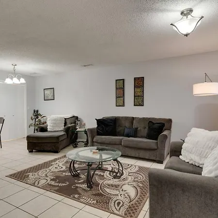 Lovely 2 Bdr Condo With Balcony 2M To Broadway